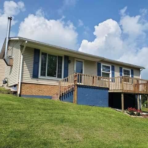 152 Gwendolyn Drive, Elkins, WV 26241
