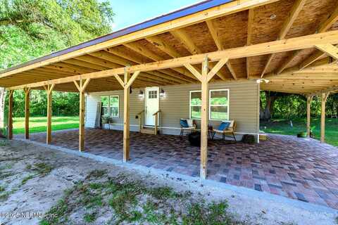 10235 VOLKSWAGON Drive, Hampton, FL 32044