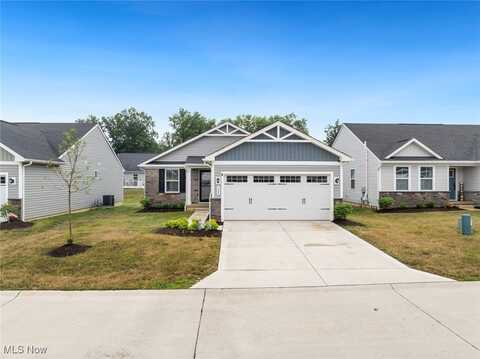 128 Eagle Circle, Amherst, OH 44001