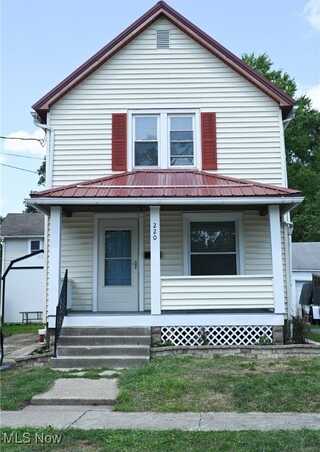 220 Neil Street, Niles, OH 44446