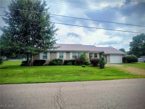 16 Beech Rock Drive, South Zanesville, OH 43701