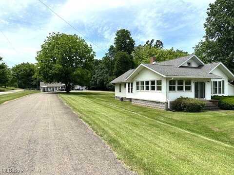 3875 Roseville Road, Zanesville, OH 43701