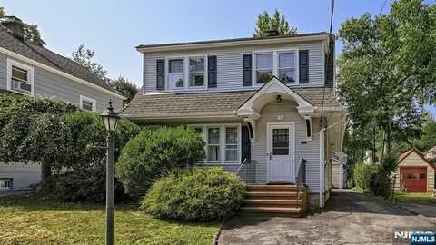 536 Sagamore Avenue, Teaneck, NJ 07666
