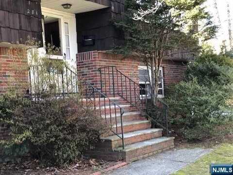 281 Henry Street, Paramus, NJ 07652