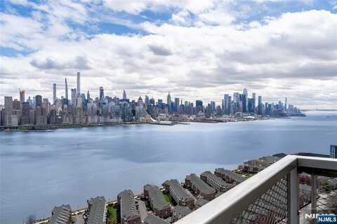 6600 E Boulevard East 23C-PH, West New York, NJ 07093