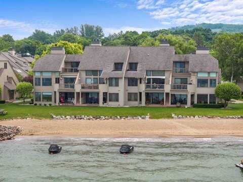 500 Front, Boyne City, MI 49712