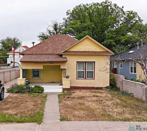 309 N Missouri Avenue, Roswell, NM 88201
