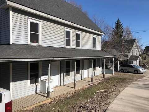 212 Pleasant Street, Newport, VT 05855