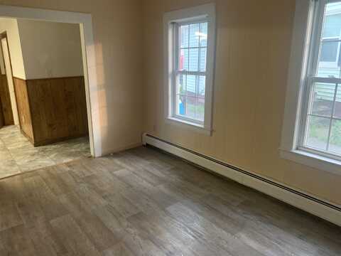 22 Spring Street, Somersworth, NH 03878