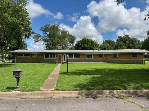 303 Highland Drive, Parsons, KS 67357