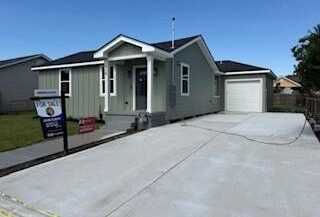 439 WEST Avenue, Harahan, LA 70123