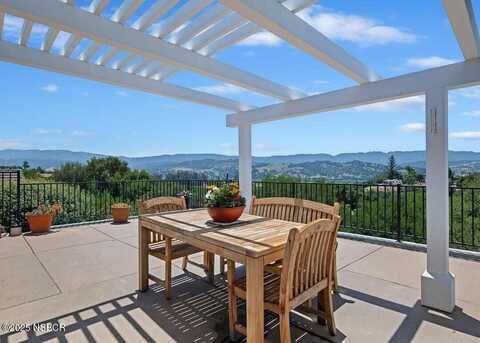 676 Hillside Drive, Solvang, CA 93463