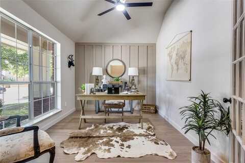 9220 Vineyard Lane, Fort Worth, TX 76123