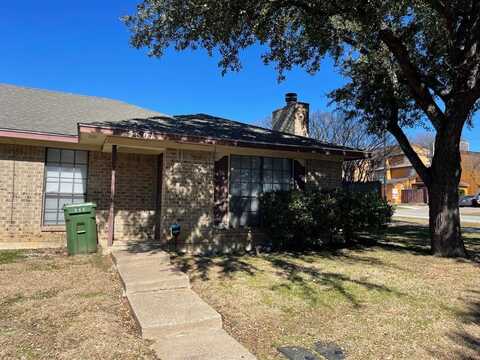 5601 Hearthwood Court, Arlington, TX 76016