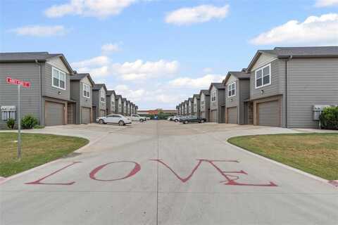 104 Abbey Park Court, Granbury, TX 76049