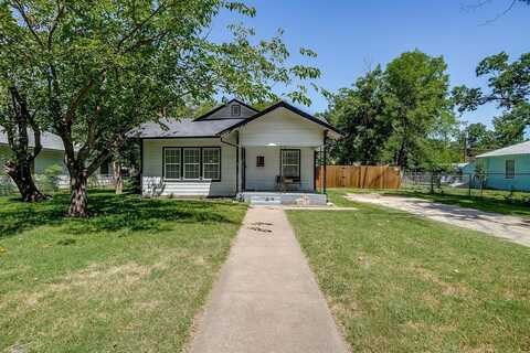 404 Poindexter Avenue, Cleburne, TX 76033