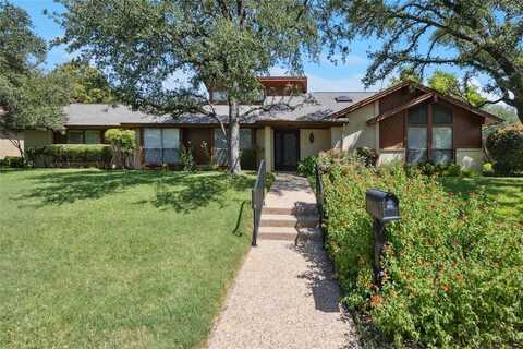 4400 Perry Lane, Fort Worth, TX 76133