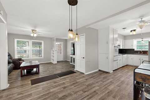 1004 Westway Street, Denton, TX 76201
