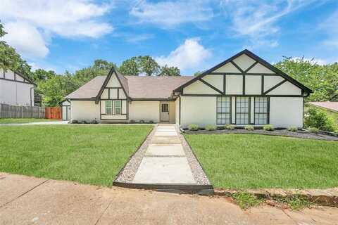 1820 Burr Oak Street, Arlington, TX 76012
