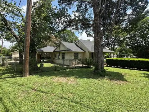 7001 Fairdale Avenue, Dallas, TX 75227