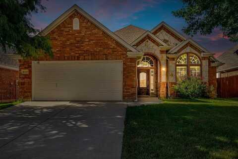 8737 Regal Royale Drive, Fort Worth, TX 76108