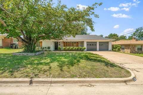 3305 Leith Avenue, Fort Worth, TX 76133