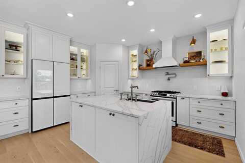 5609 Shannon Creek Road, Fort Worth, TX 76126