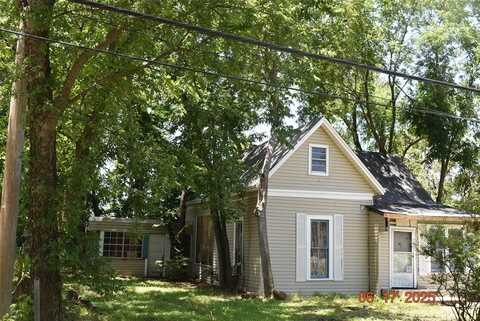 300 S Jefferson Street, Pilot Point, TX 76258