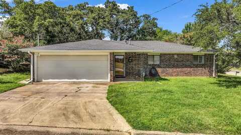504 Lovers Lane, Bowie, TX 76230