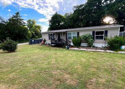 9489 Pinewood Drive, Cove, TX 75474