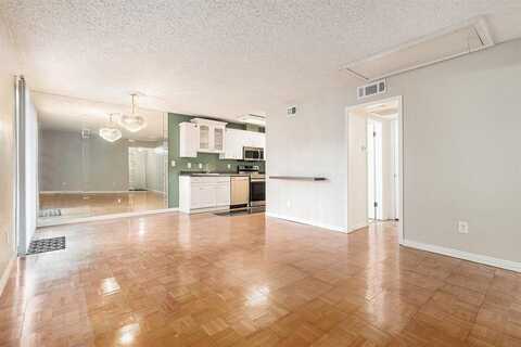 12806 Midway Road, Dallas, TX 75244