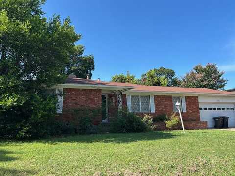 6808 Jewell Avenue, Fort Worth, TX 76112