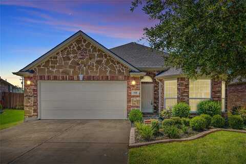 928 Wellington Drive, Lewisville, TX 75067
