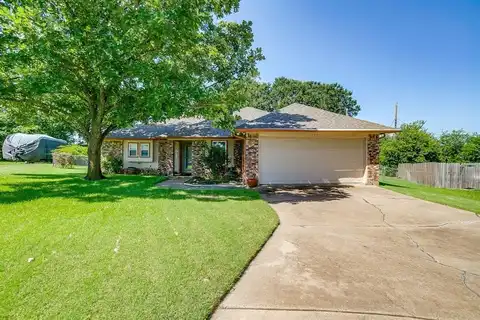 212 Marie Court, Joshua, TX 76058