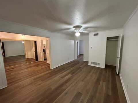 4311 Cole Avenue, Dallas, TX 75205