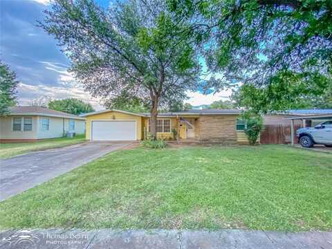 833 Amherst Drive, Abilene, TX 79603