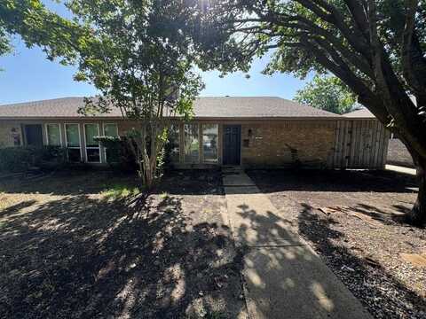 307 Candlewood Place, Richardson, TX 75081