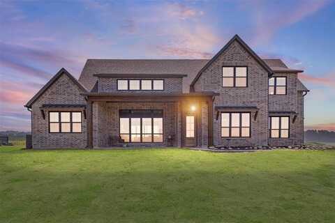 210 Dollie Road, Grandview, TX 76050