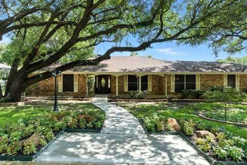 5600 Chimney Rock Court, Fort Worth, TX 76112