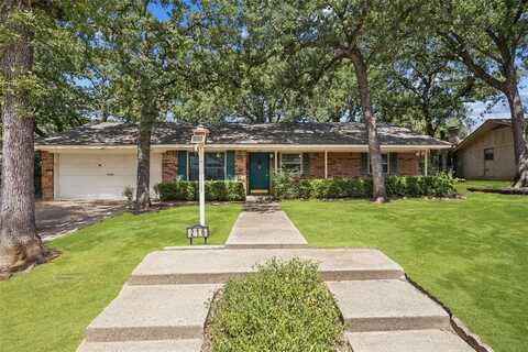 216 N Wisteria Street, Mansfield, TX 76063
