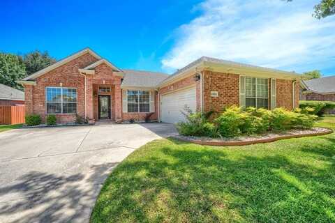2929 Hastings Drive, Grand Prairie, TX 75052