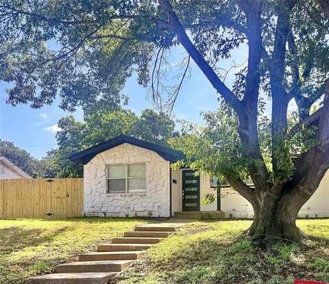 611 Cannon Drive, Euless, TX 76040