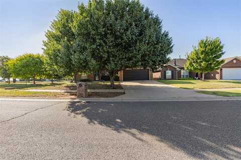 4200 Manhattan Drive, Moore, OK 73160