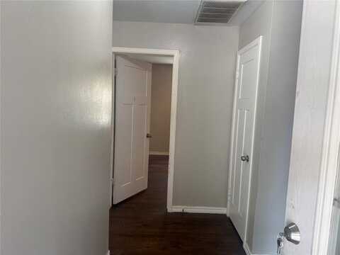 402 Yukon Avenue, Yukon, OK 73106