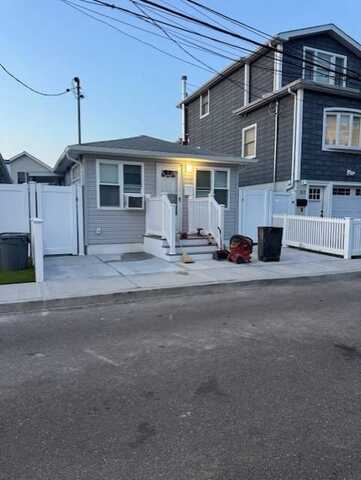 1-15 East 7th Street, Broad Channel, NY 11693