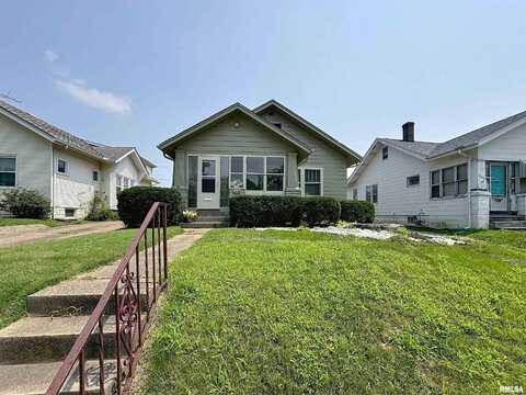 2325 38TH Street, Rock Island, IL 61201