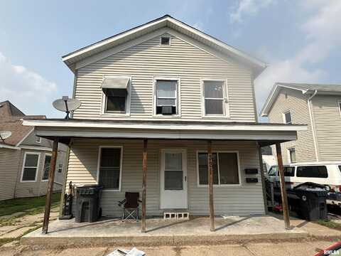 321 CAROLINE Street, Pekin, IL 61554