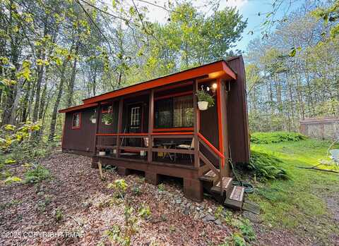 2117 Larkspur Lane, Tobyhanna, PA 18466
