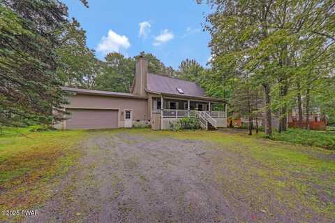 107 Franklin Drive, Lords Valley, PA 18428