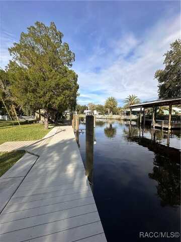 5769 S Garcia Road, Homosassa, FL 34448